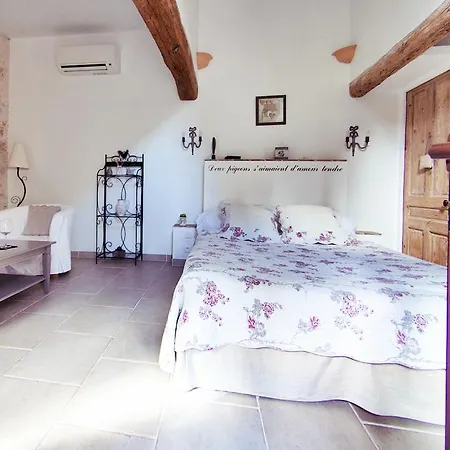 Couette-café L'abri Du Poète Besse-sur-Issole